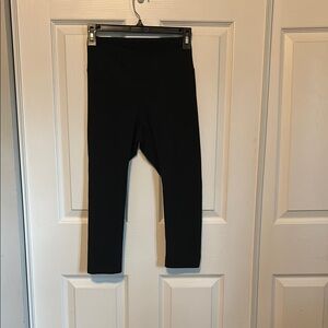 OLD NAVY ACTIVE Power Chill Extra High Rise Black Capri Leggings Petite Small